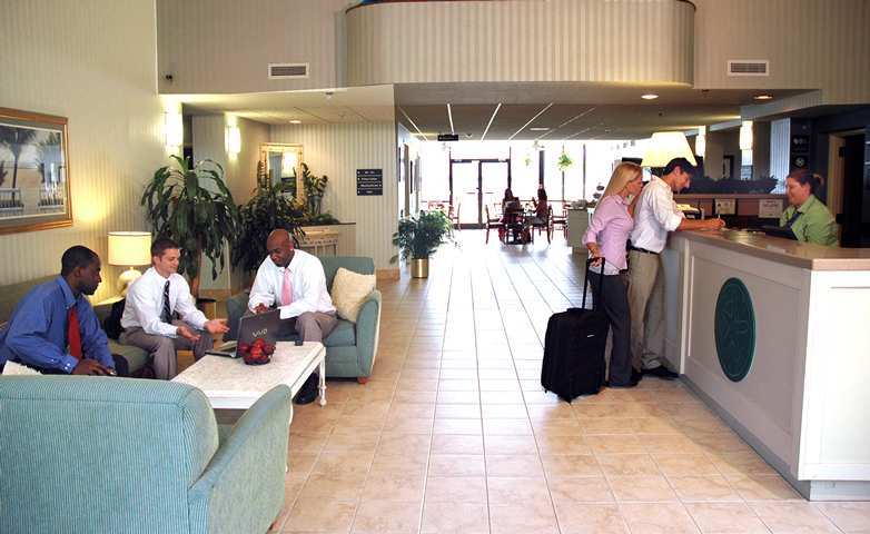 Hampton Inn Морхед-Сити Интерьер фото