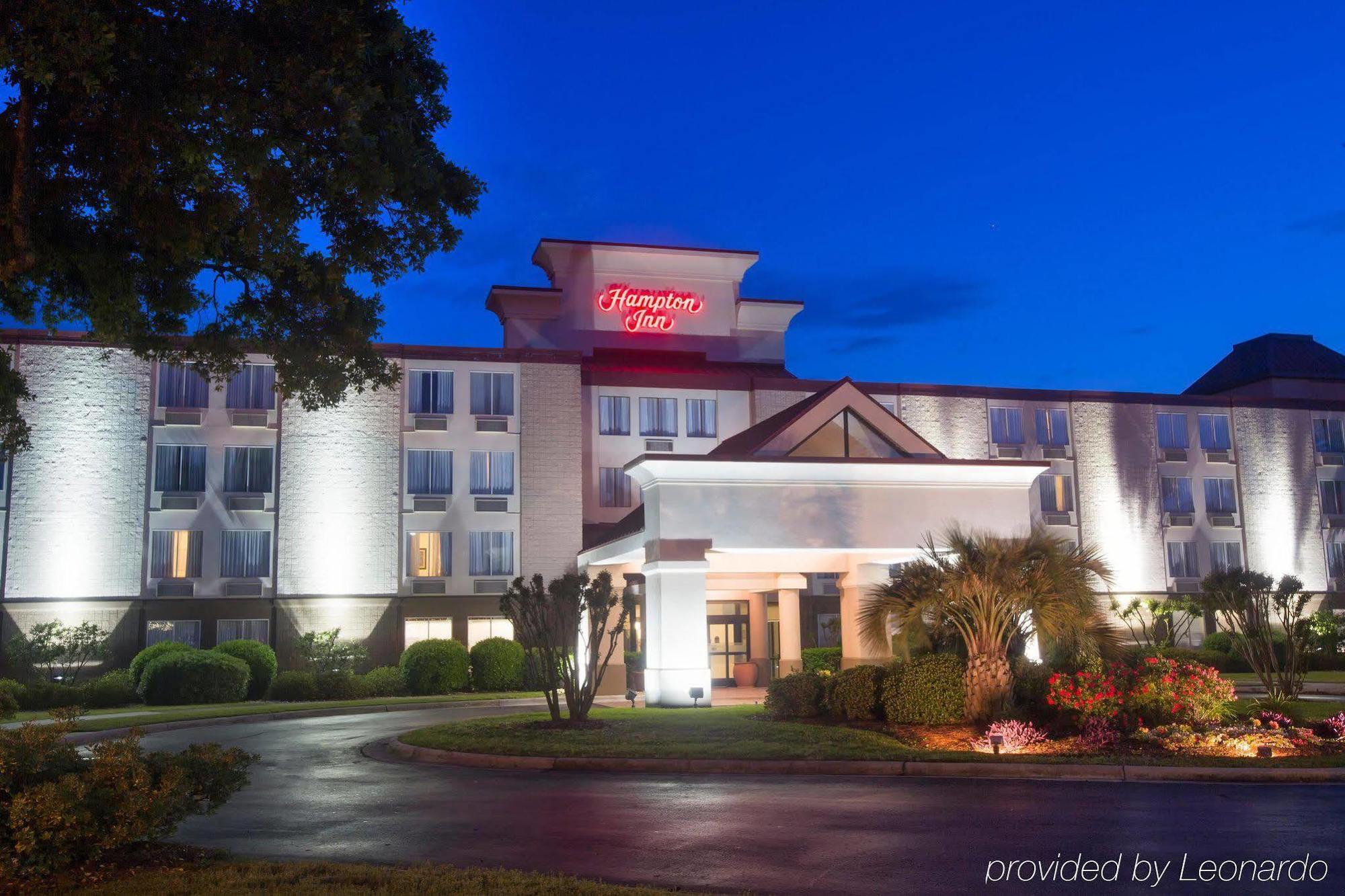 Hampton Inn Морхед-Сити Экстерьер фото